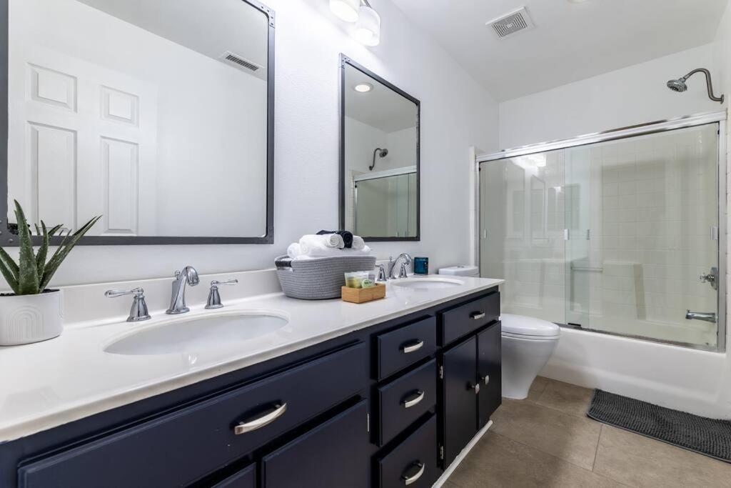 The Nest At Woodside: Lux La Getaway + Office/Spa Santa Clarita Esterno foto